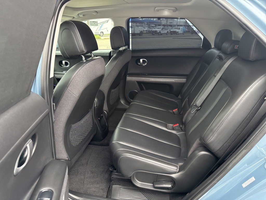Used 2023 Hyundai Ioniq 5 Limited image 17
