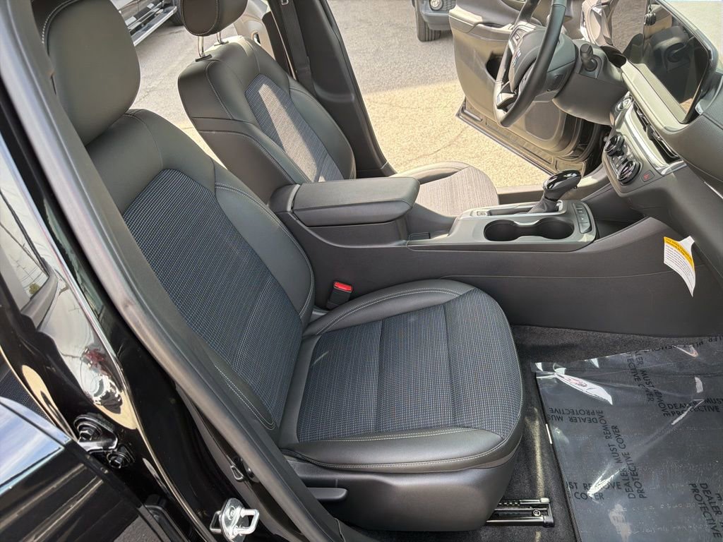 Certified 2024 Buick Envista Preferred w/ Convenience I Package image 10