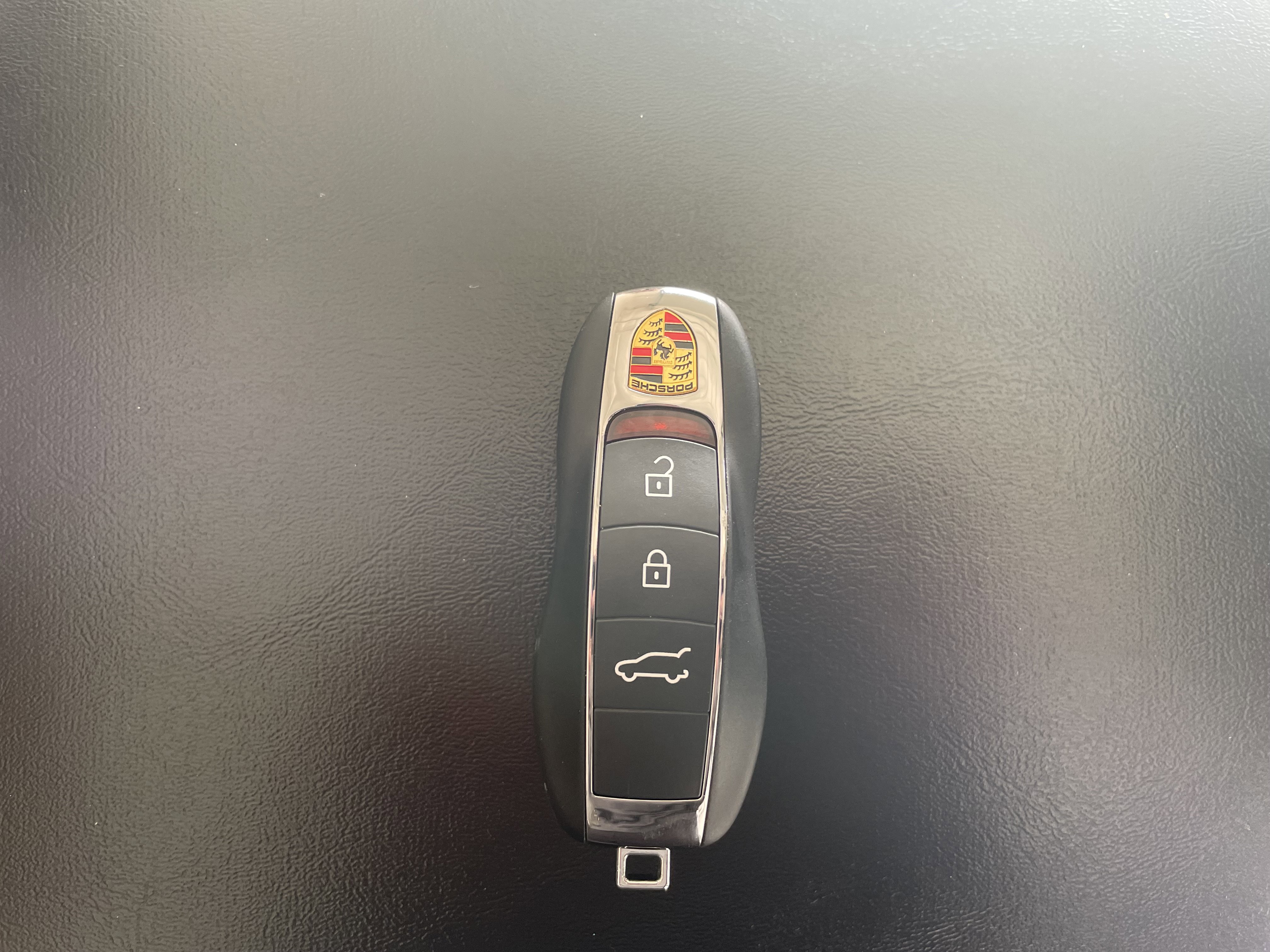 Certified 2022 Porsche Macan AWD/4WD image 25