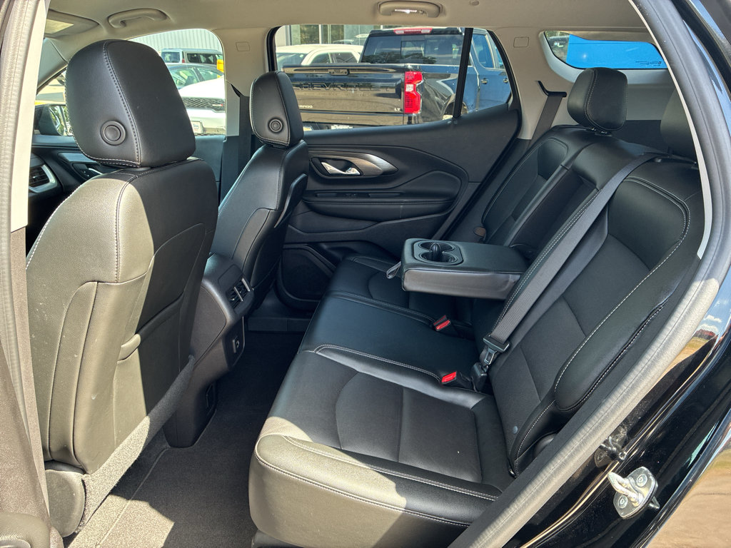 Used 2024 GMC Terrain SLT AWD/4WD image 36