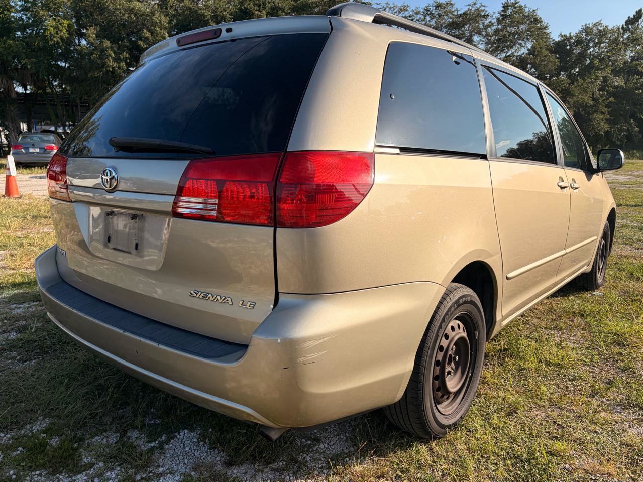 Used 2004 Toyota Sienna CE FWD image 7