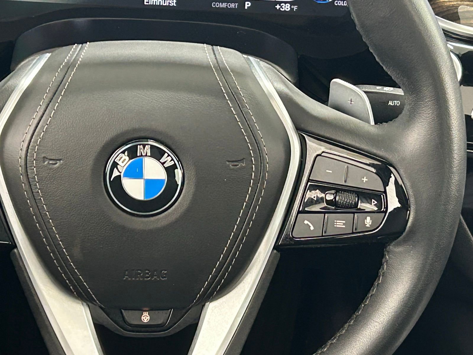 Used 2023 BMW 540i xDrive w/ Premium Package image 13