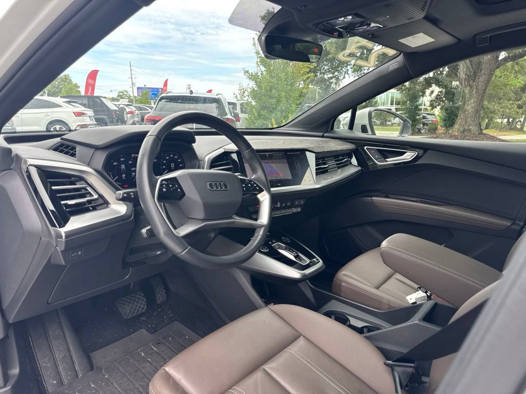 Used 2023 Audi Q4 e-tron Premium w/ Convenience Package RWD image 10