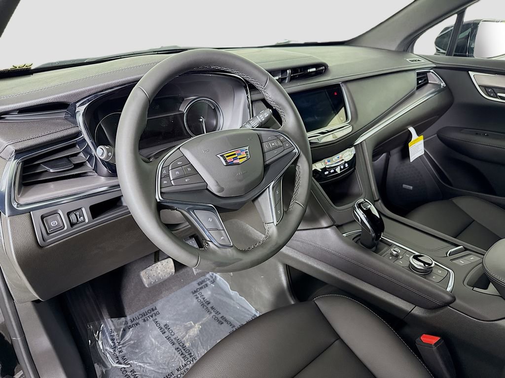 New 2026 Cadillac XT5 Luxury image 9