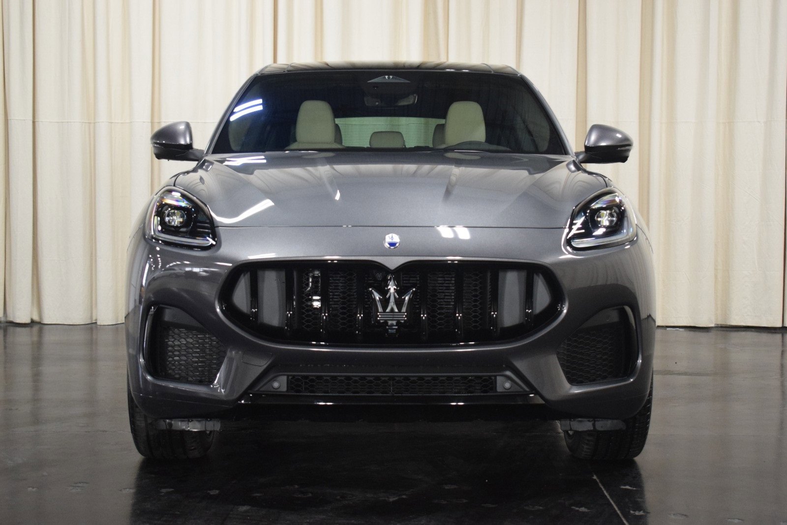 New 2024 Maserati Grecale Modena image 8