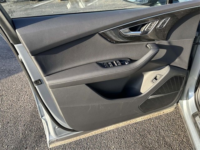 Certified 2025 Audi Q7 3.0T Premium Plus w/ Premium Plus Package image 19