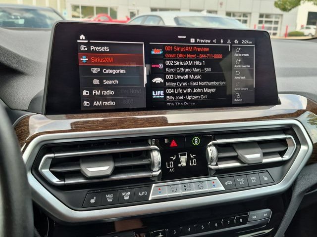 Used 2022 BMW X3 xDrive30i AWD/4WD image 11