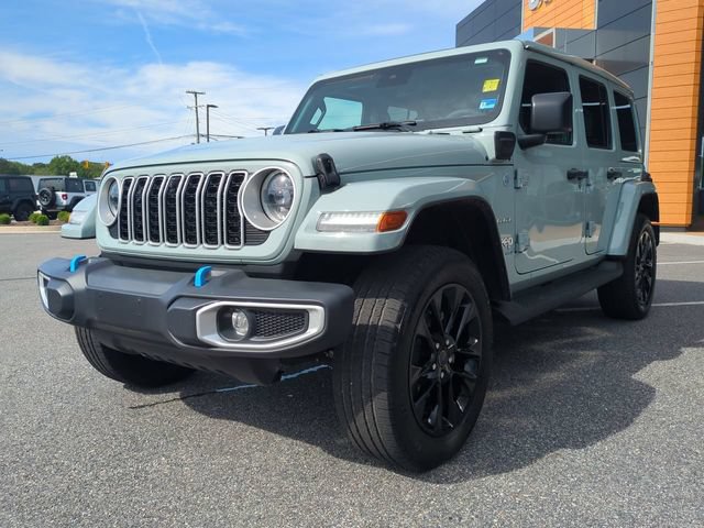 Used 2024 Jeep Wrangler Unlimited Sahara w/ Technology Group AWD/4WD image 8