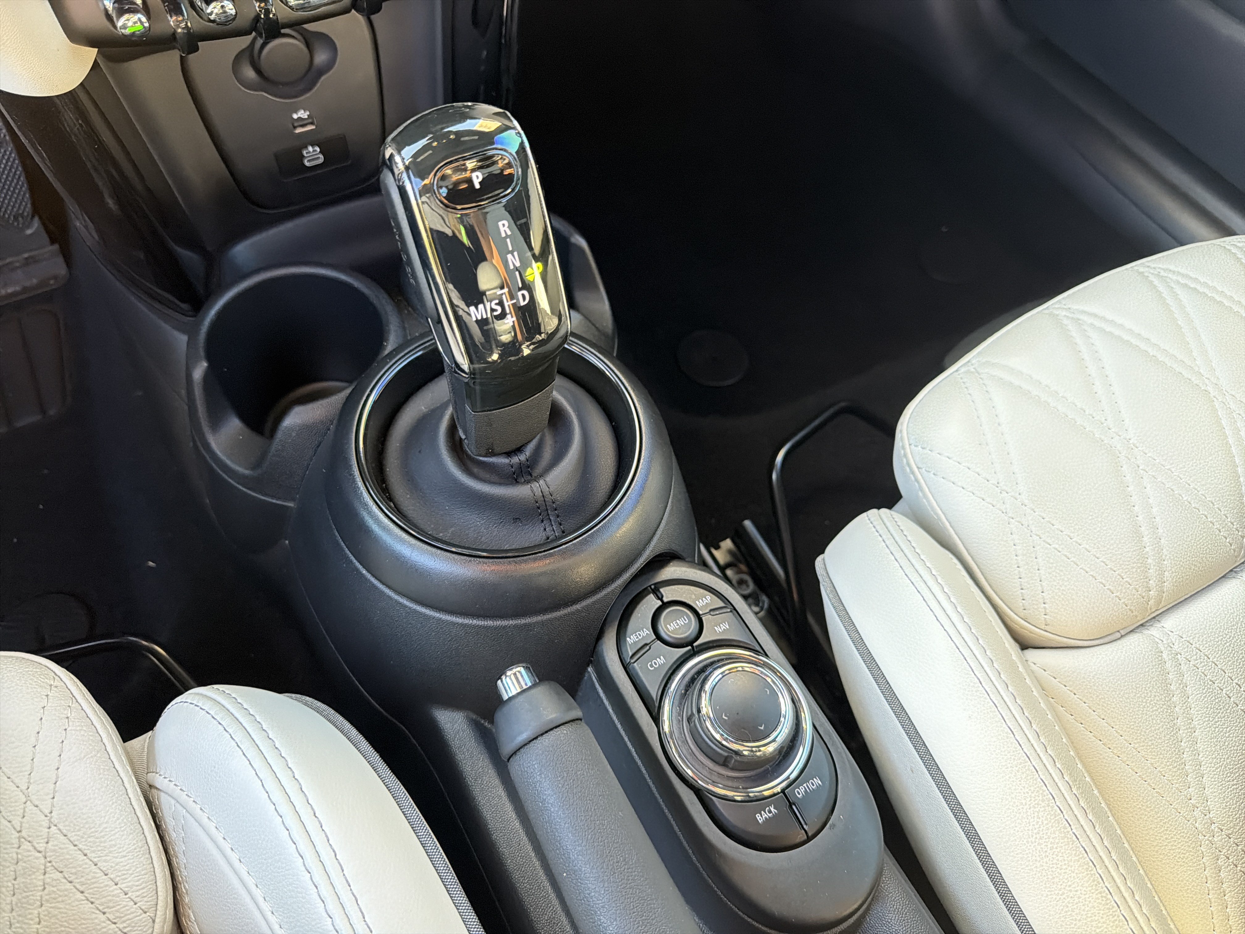 Certified 2024 MINI Cooper S FWD image 37