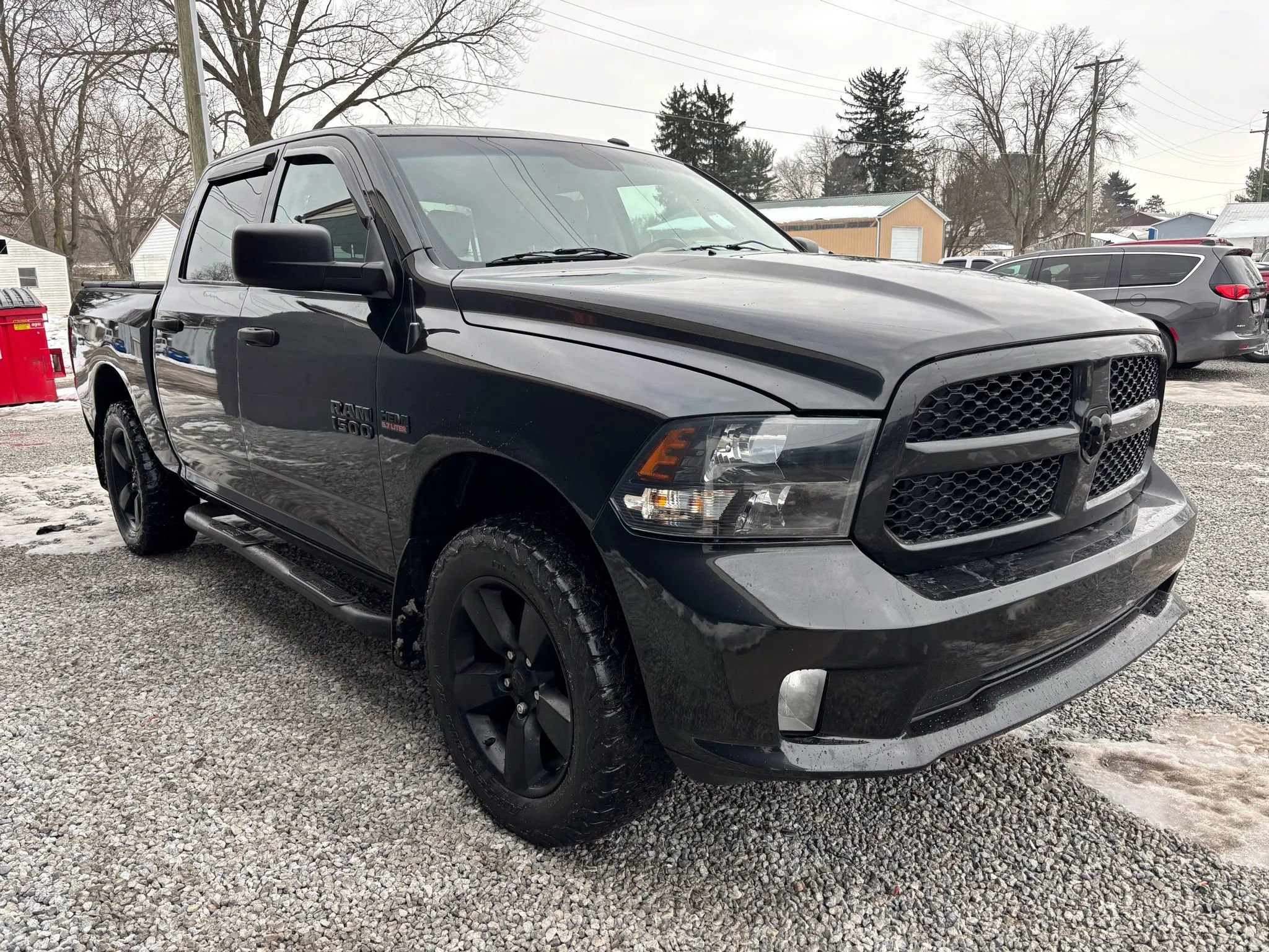 Used 2017 RAM 1500 Express w/ Black Ram 1500 Express Group image 9