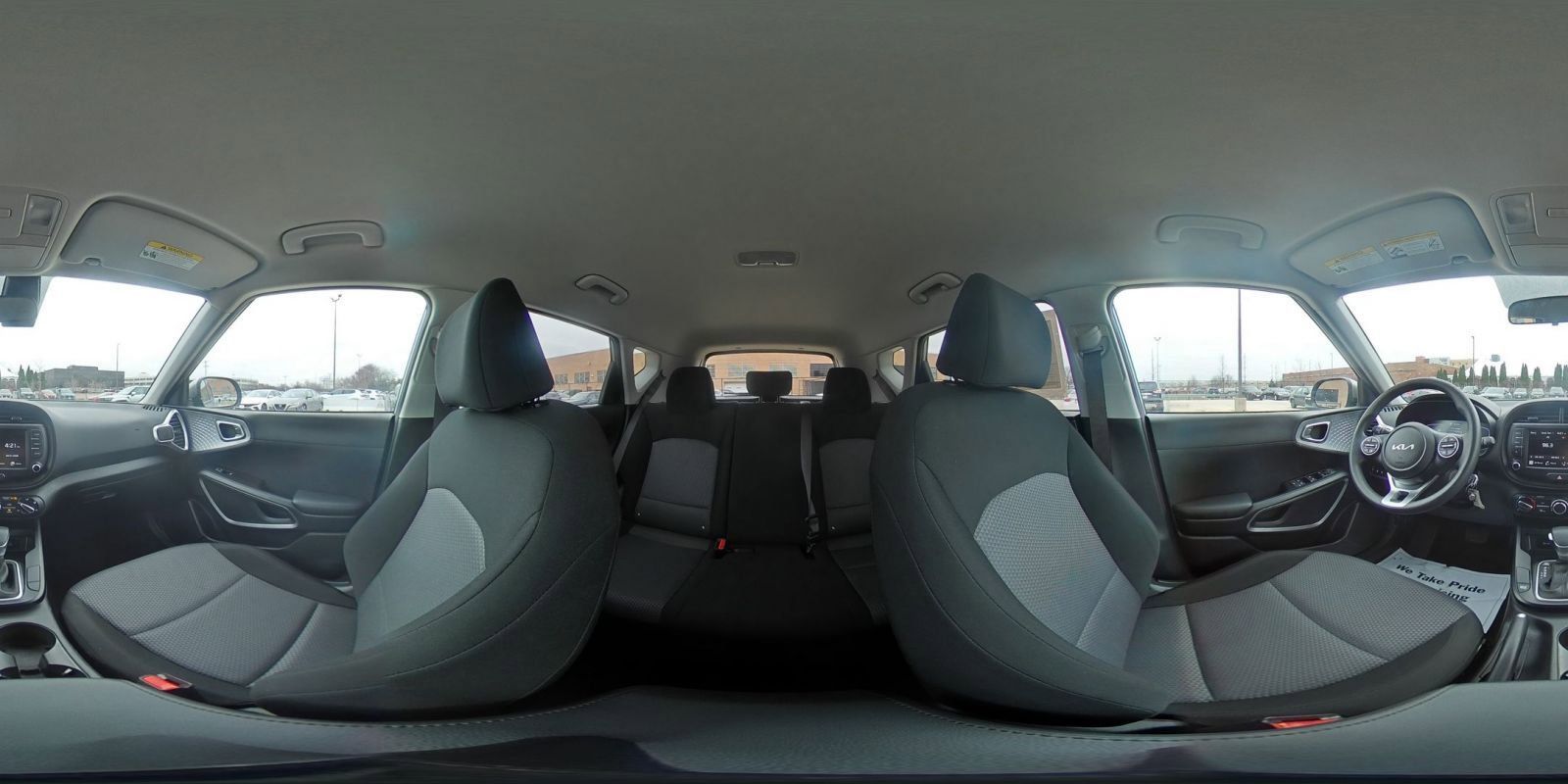 Used 2025 Kia Soul LX w/ LX Technology Package image 40