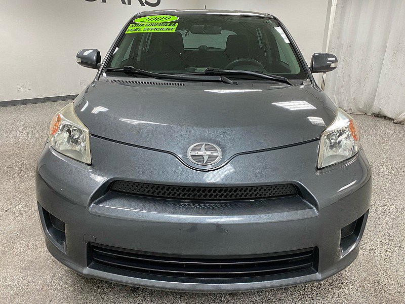 Used 2009 Scion xD image 2