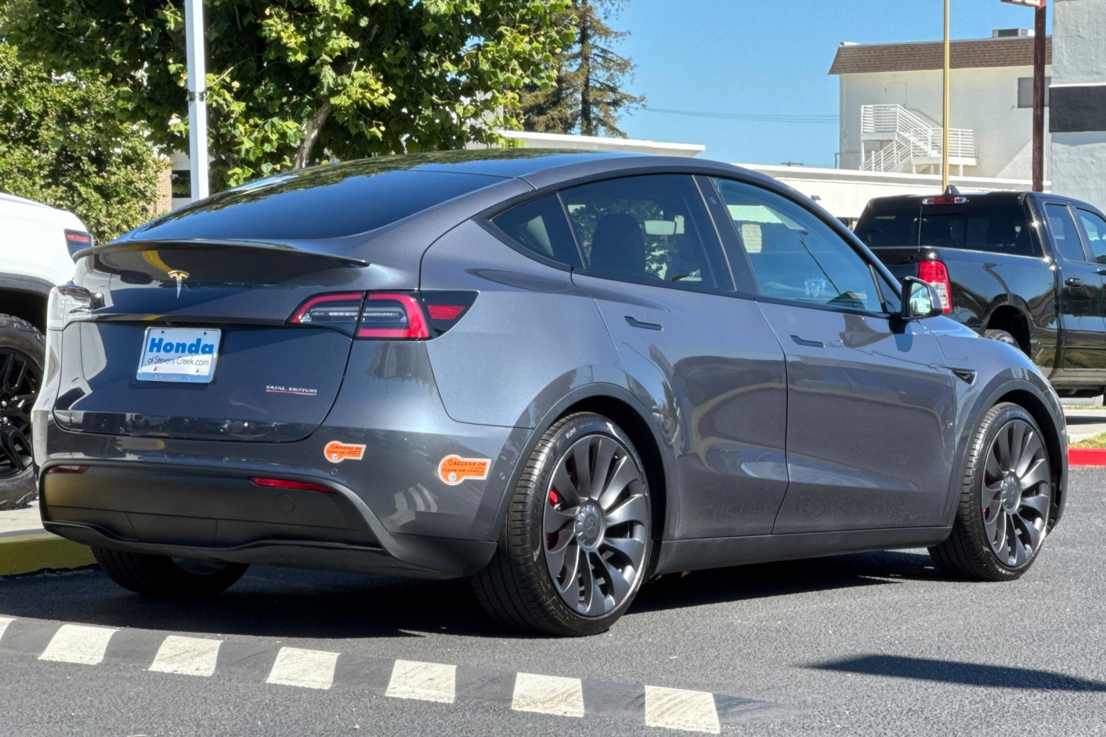 Used 2020 Tesla Model Y Performance AWD/4WD image 9