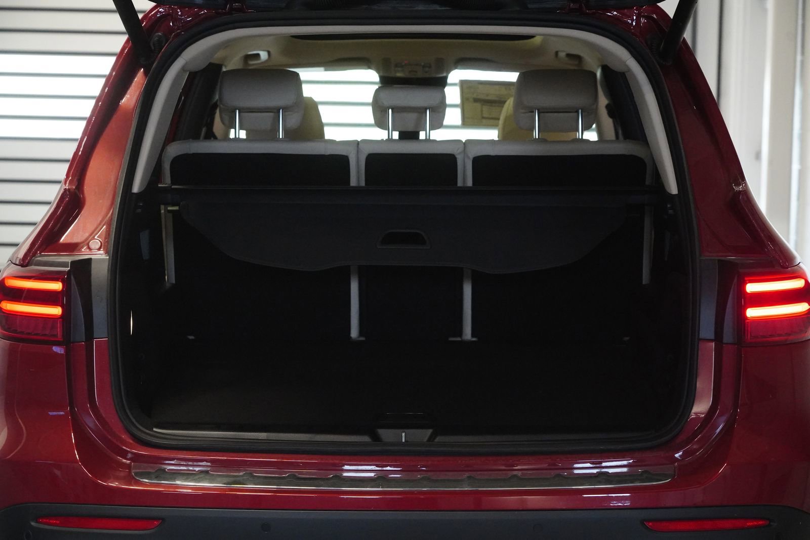 New 2026 Mercedes-Benz GLB 250 4MATIC image 34