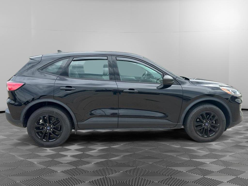 Used 2022 Ford Escape S image 2
