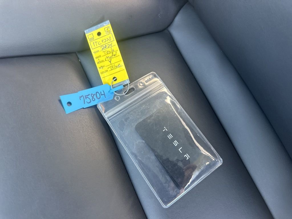 Used 2024 Tesla Model Y Long Range image 35