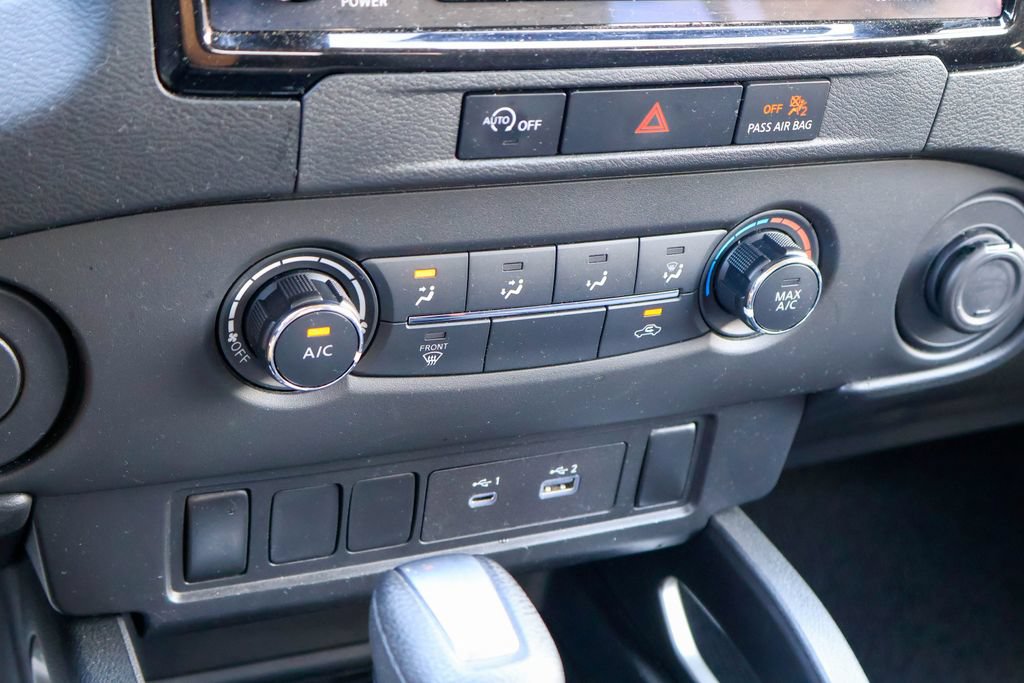 Used 2024 Nissan Frontier SV RWD image 14