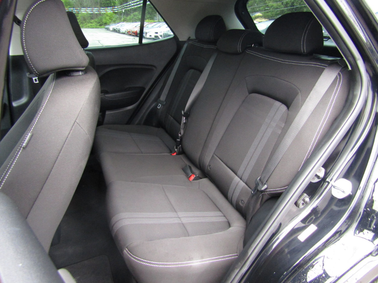 Used 2022 Hyundai Venue SEL FWD image 21