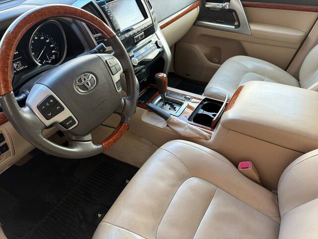 Used 2013 Toyota Land Cruiser AWD/4WD image 11
