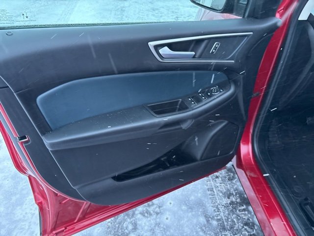 Used 2024 Ford Edge SEL w/ Sport Appearance Package image 24