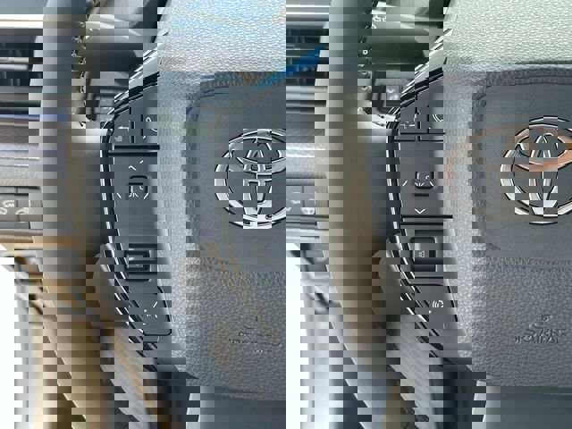 New 2026 Toyota Prius XLE image 13