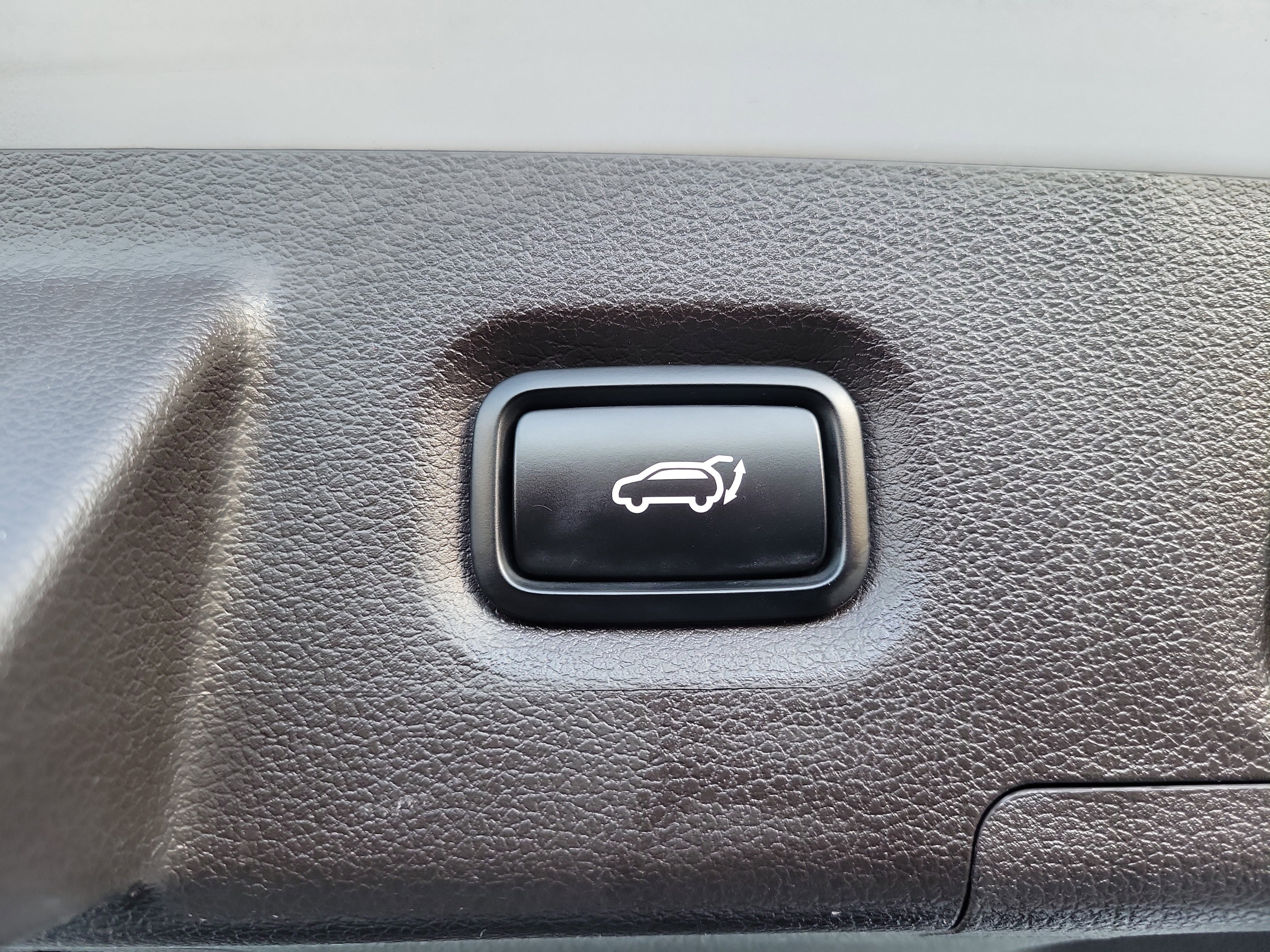 Certified 2023 Hyundai Santa Fe Limited image 23