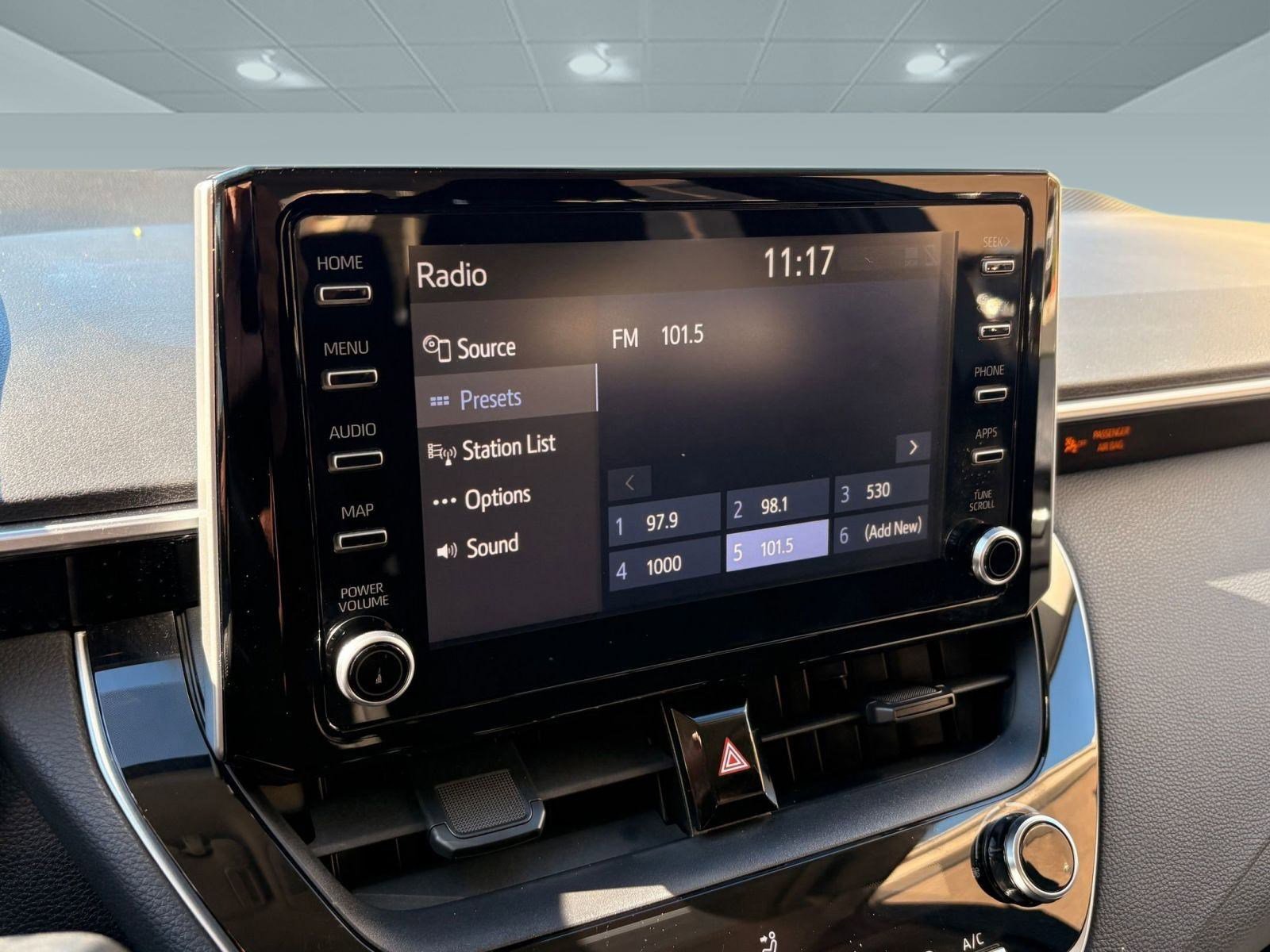 Used 2020 Toyota Corolla LE image 28