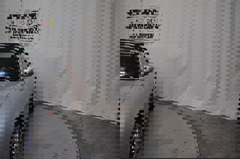 Used 2004 Jaguar XKR Convertible image 11