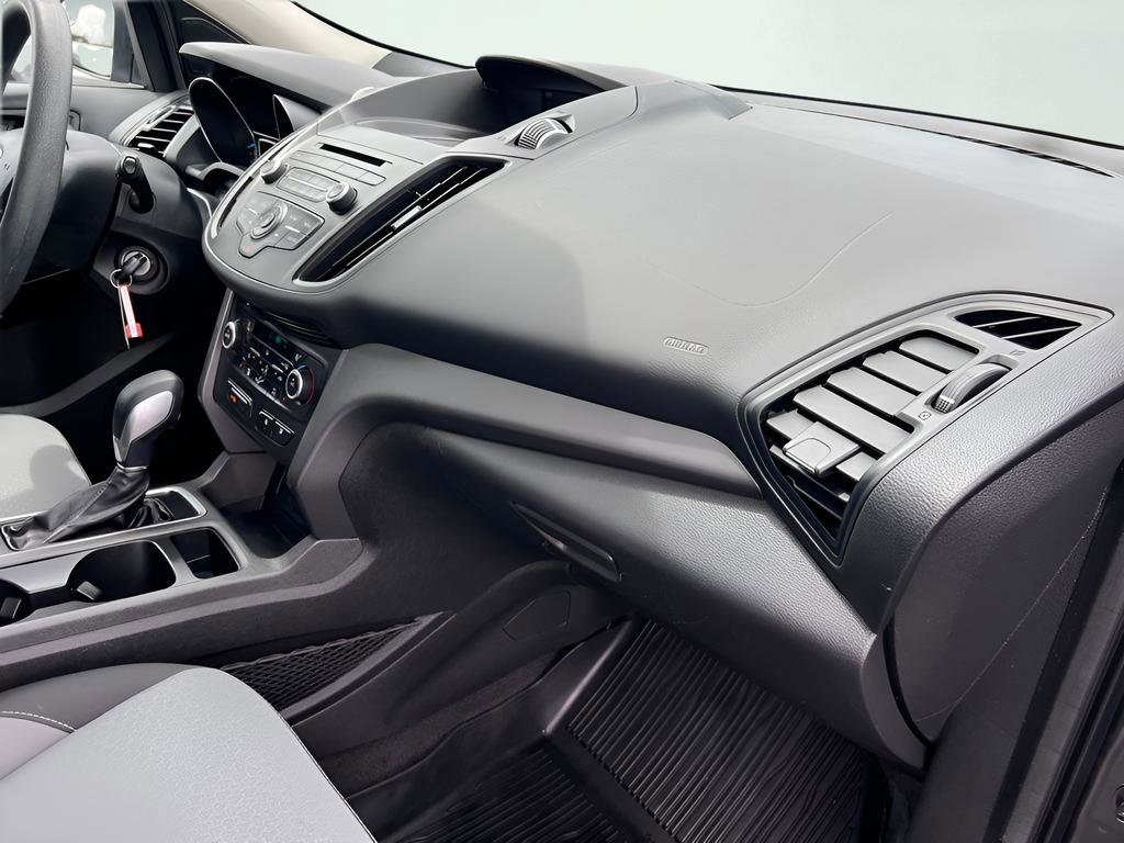 Used 2018 Ford Escape SE image 32