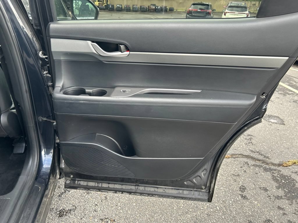 Used 2025 Hyundai Palisade SEL AWD/4WD image 13