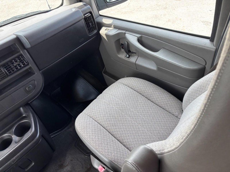 Used 2014 Chevrolet Express 3500 LT w/ LT Preferred Equipment Group RWD image 17