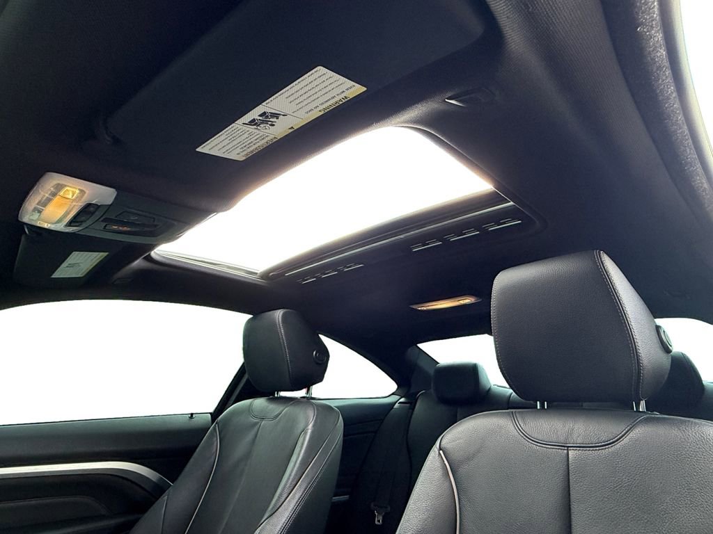Used 2019 BMW 430i Coupe w/ M Sport Package RWD image 12