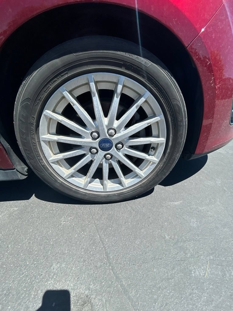 Used 2015 Ford C-MAX Energi SEL w/ Equipment Group 301A FWD image 10
