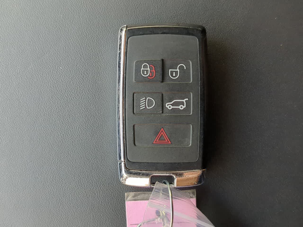 Certified 2025 Land Rover Range Rover Sport SE AWD/4WD image 38