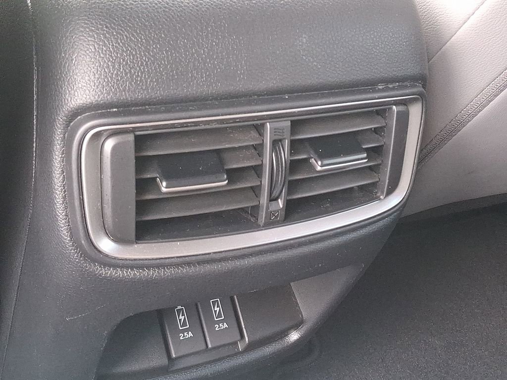 Used 2020 Honda CR-V Touring image 11