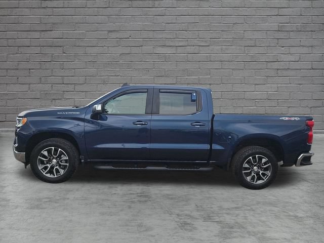 Used 2023 Chevrolet Silverado 1500 LT AWD/4WD image 2