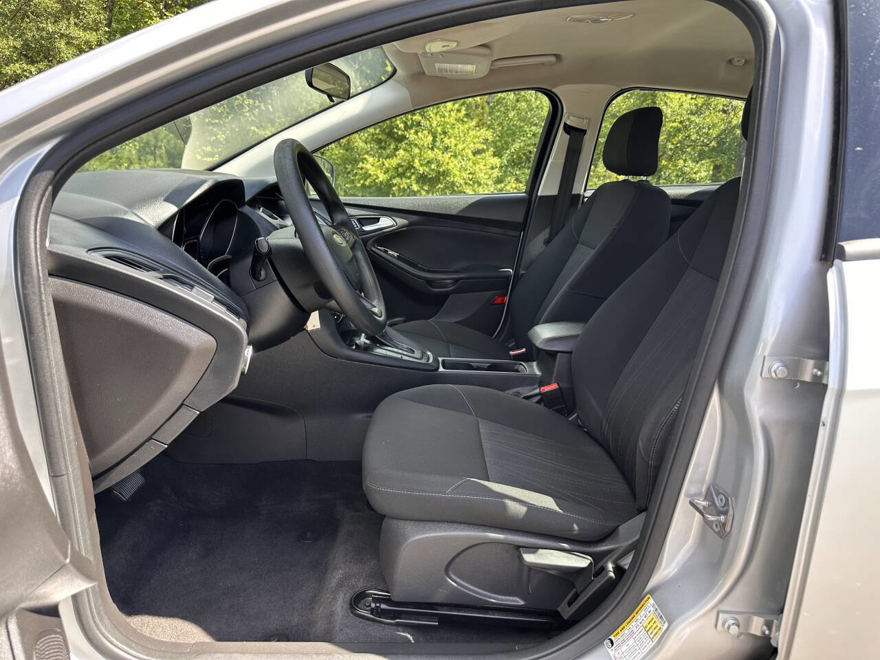 Used 2018 Ford Focus SE image 10