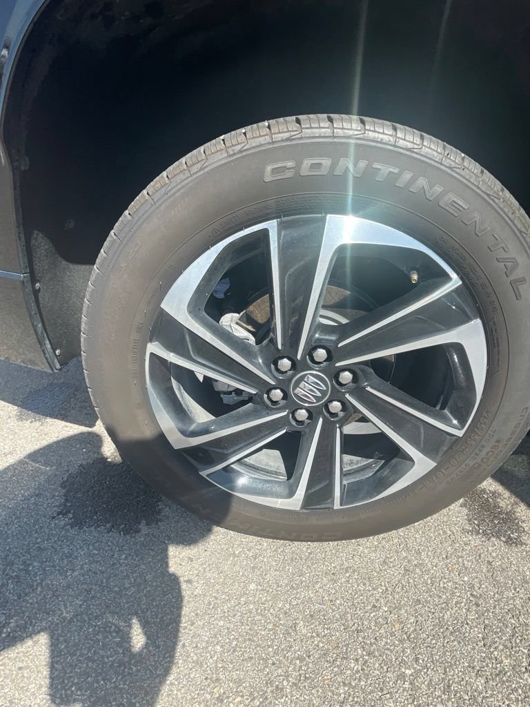 Used 2025 Buick Enclave Sport Touring FWD image 31