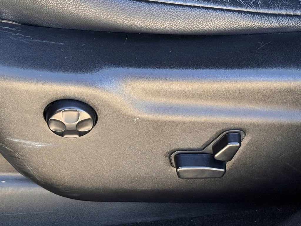 Used 2019 Jeep Grand Cherokee Altitude RWD image 24