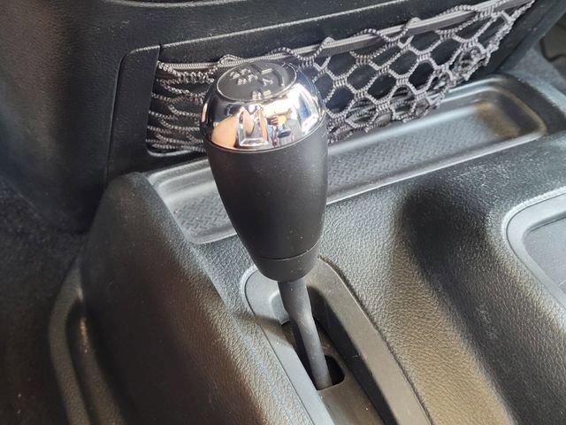 Used 2018 Jeep Wrangler Sport AWD/4WD image 20