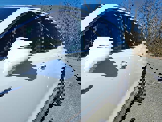 Used 2024 Buick Enclave Premium image 5