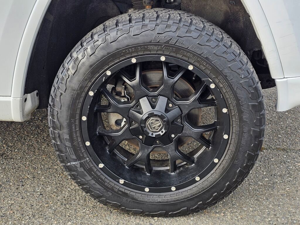 Used 2015 Jeep Grand Cherokee Overland image 10