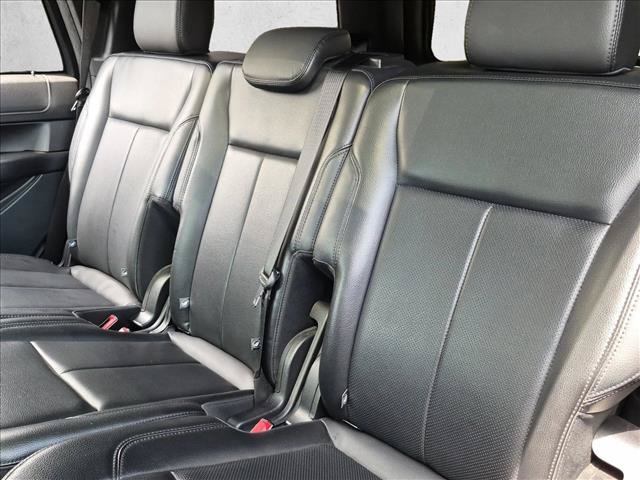 Used 2020 Ford Expedition XLT w/ Equipment Group 202A AWD/4WD image 15