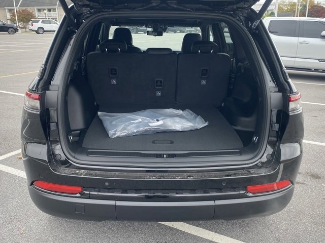 New 2025 Jeep Grand Cherokee Limited image 7