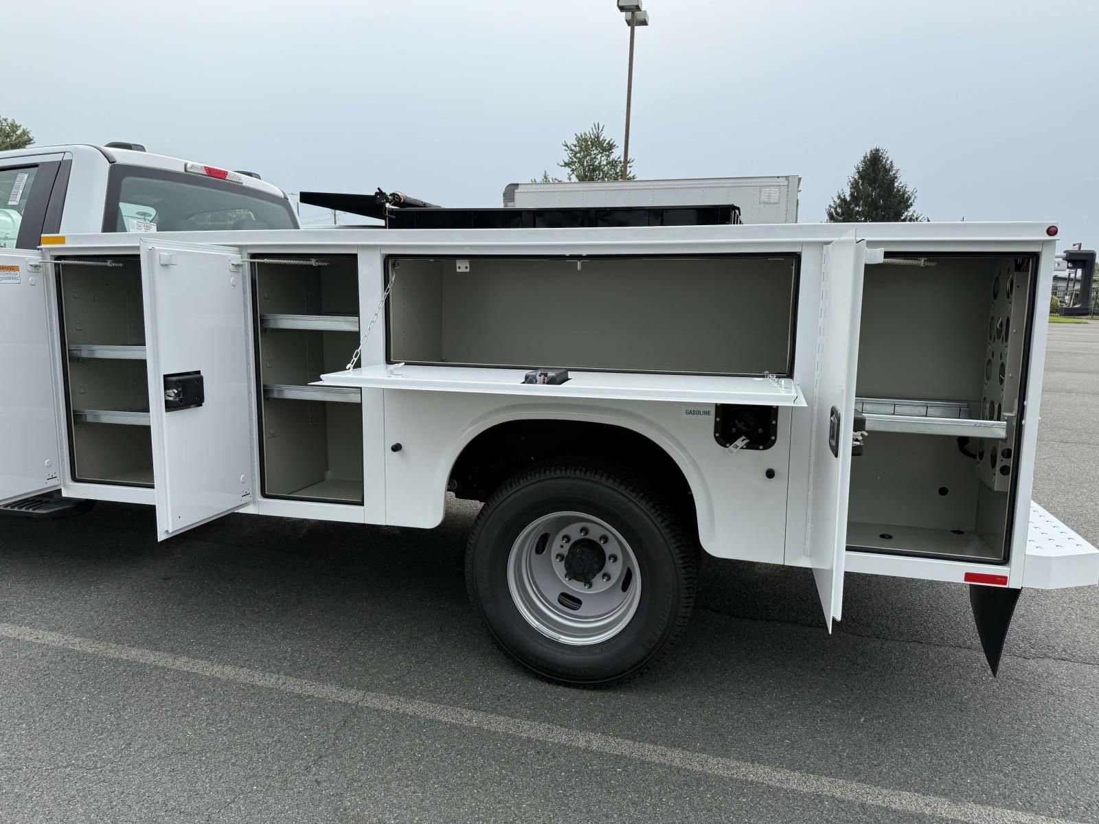 New 2025 Ford F350 XL w/ XL Chrome Package RWD image 10