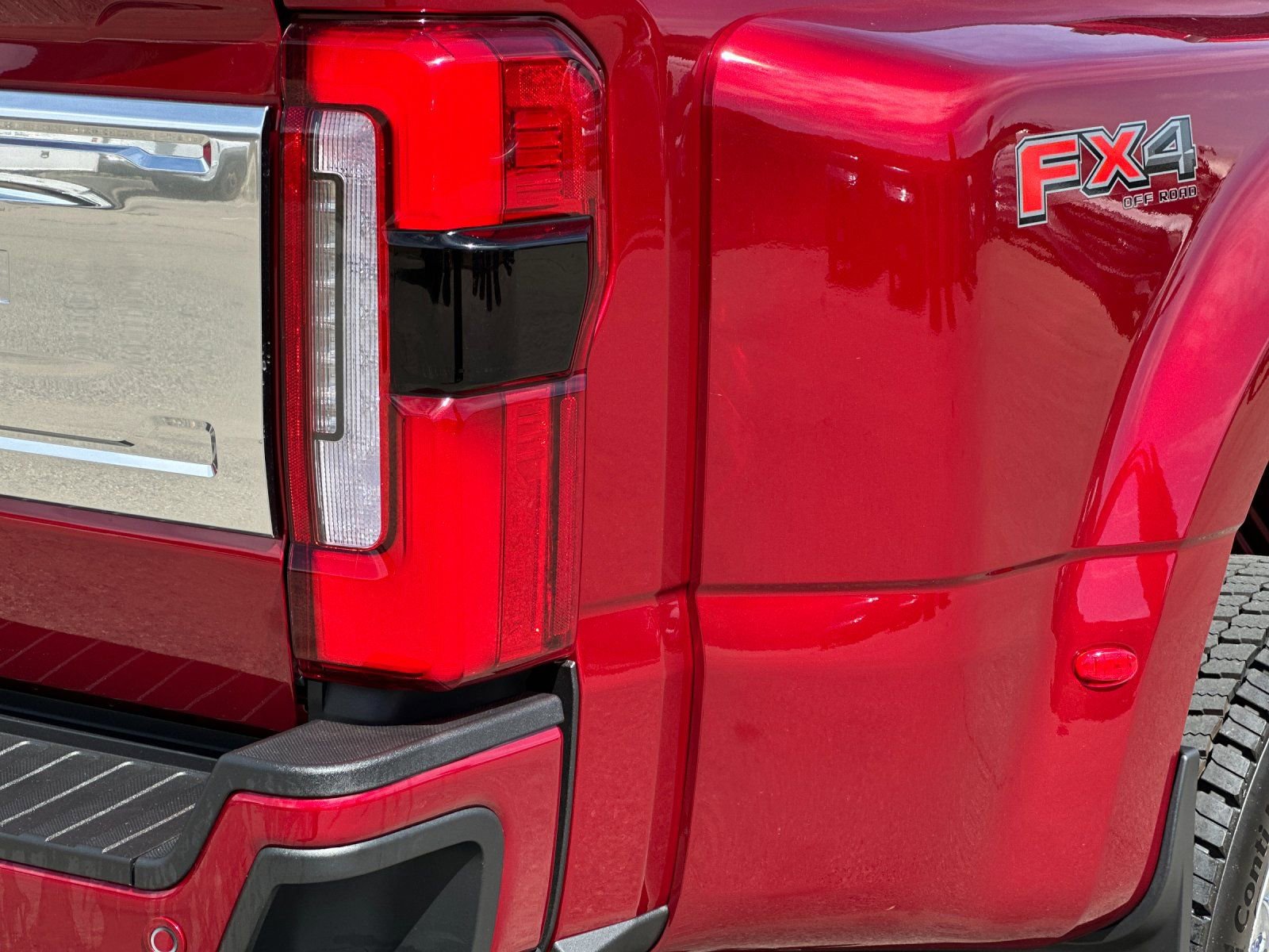 Used 2026 Ford F450 Platinum w/ Platinum Plus Package image 37