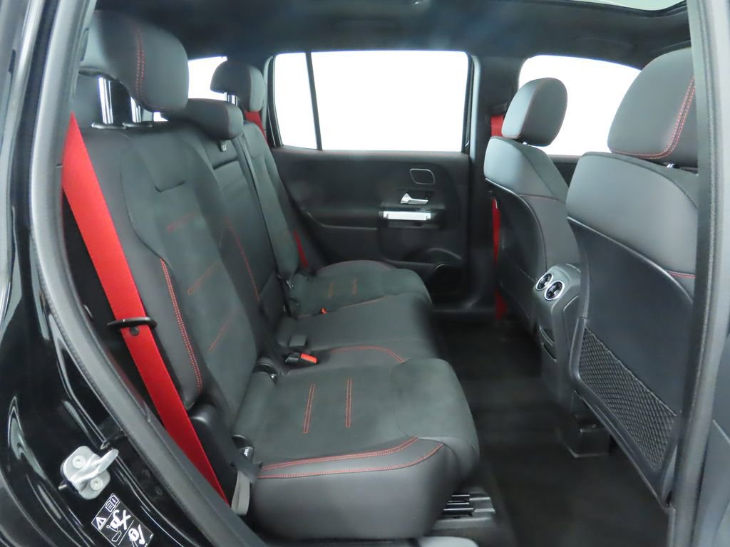 Certified 2025 Mercedes-Benz GLB 35 AMG 4MATIC image 22
