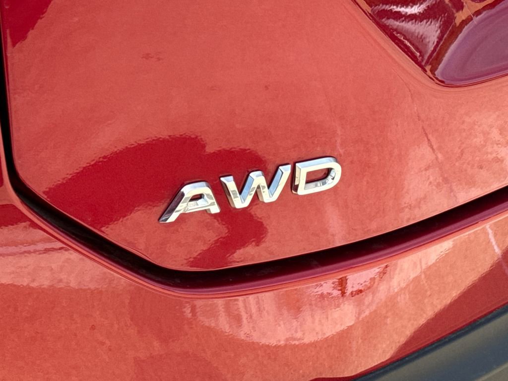 Certified 2025 Honda Pilot Touring image 9