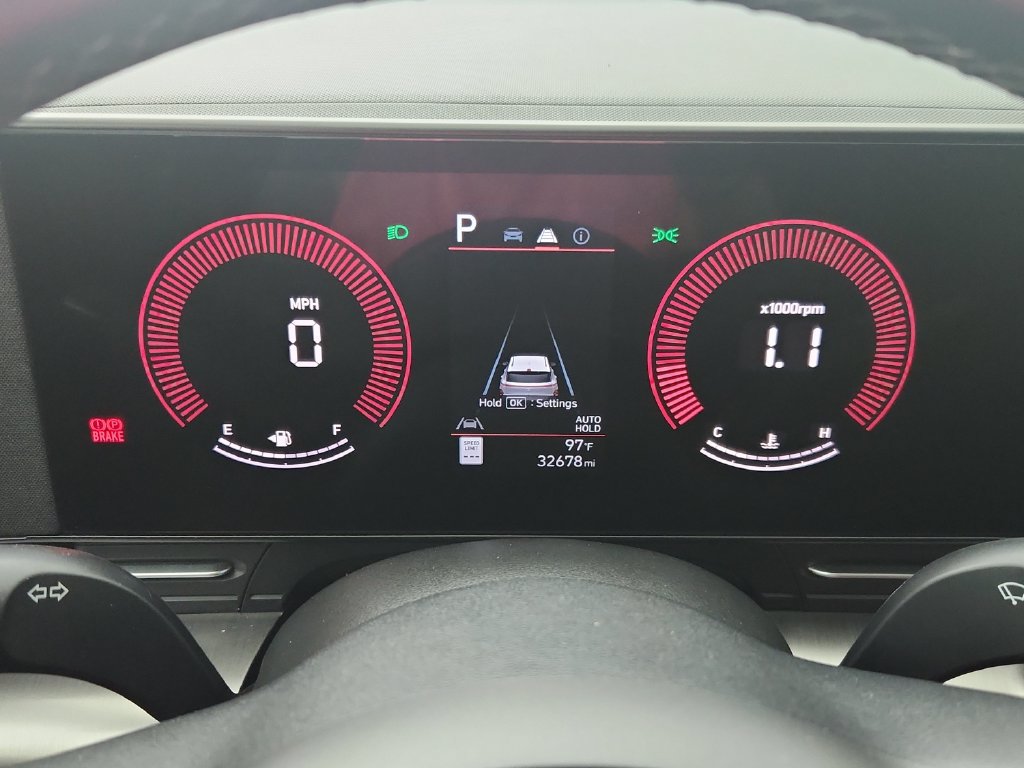 Used 2025 Hyundai Kona SEL AWD/4WD image 23