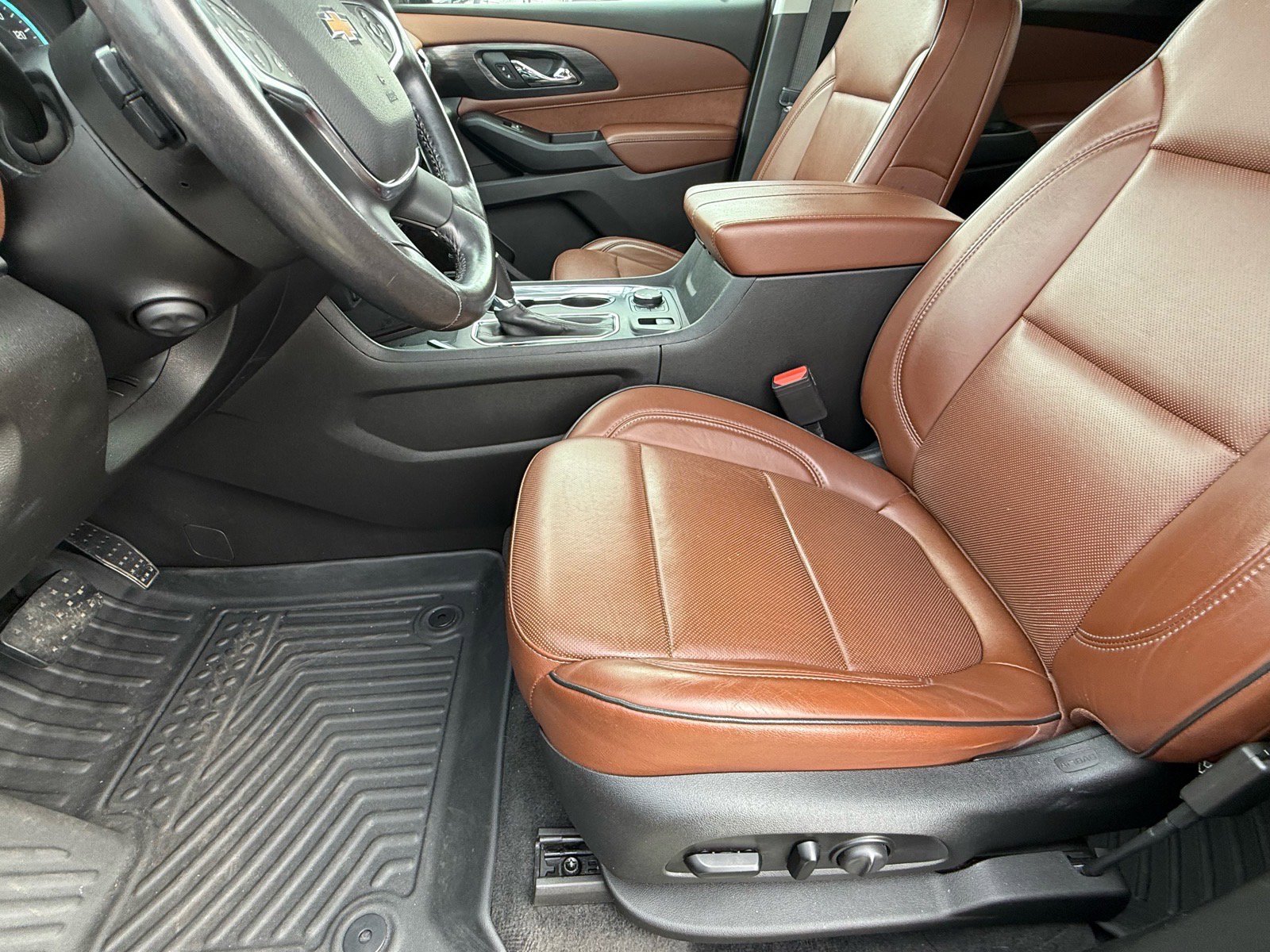 Used 2020 Chevrolet Traverse High Country image 15